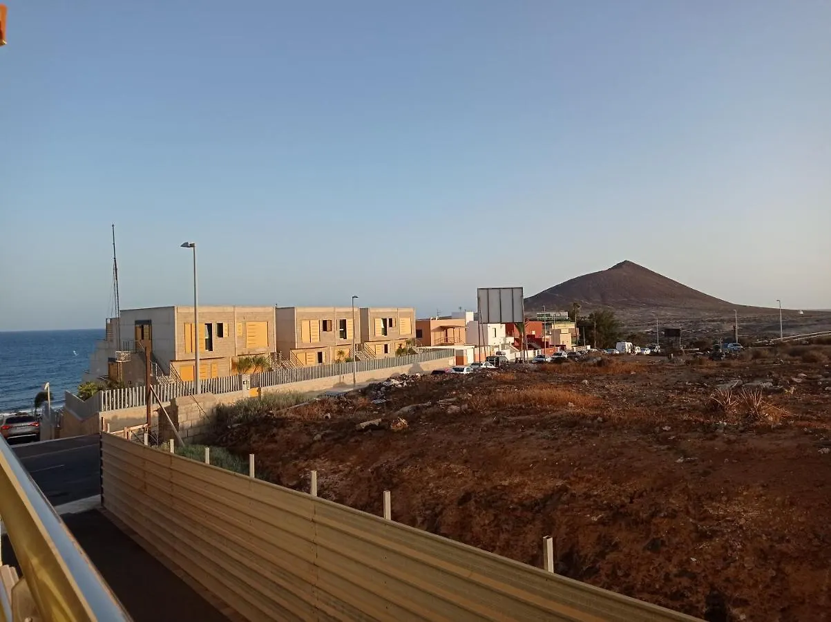Apartamento Playa El Medano Con Terrazas, Vistas, Garaje Y Trastero, En La Gaviota, 36, Zona Wind Surf Apartmán
